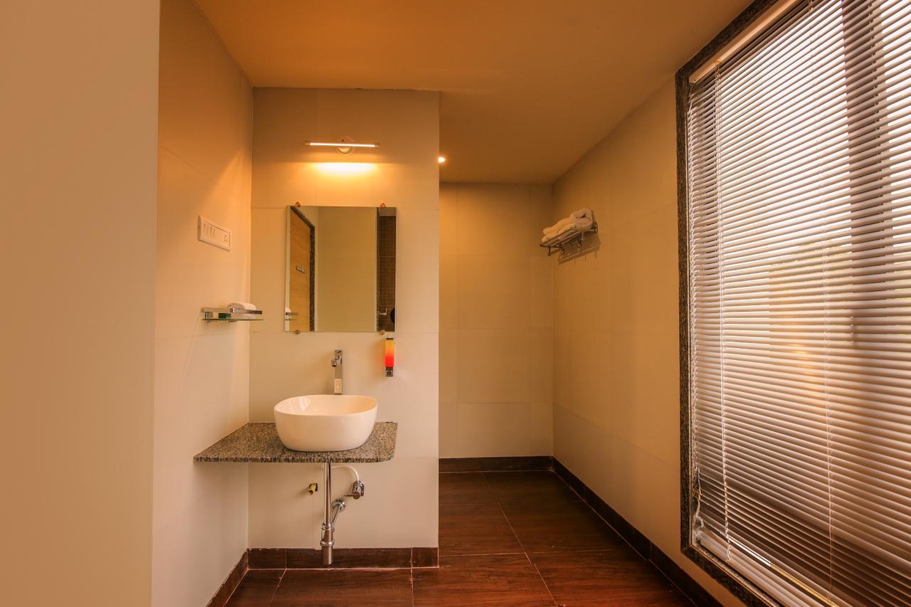 Saubhagya Inn International Лакнау Екстериор снимка