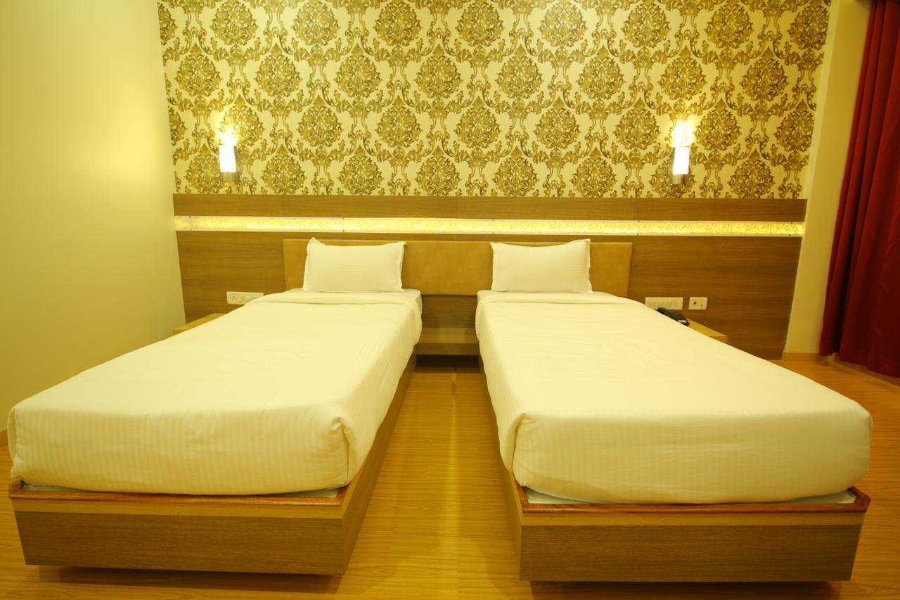 Saubhagya Inn International Лакнау Екстериор снимка