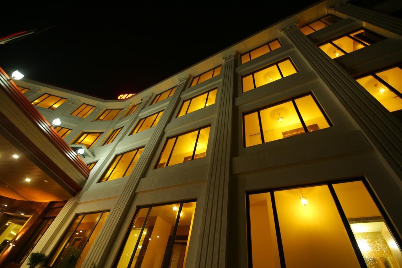 Saubhagya Inn International Лакнау Екстериор снимка